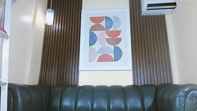 Nicole Ramires online show from January 11, 2:55 pm