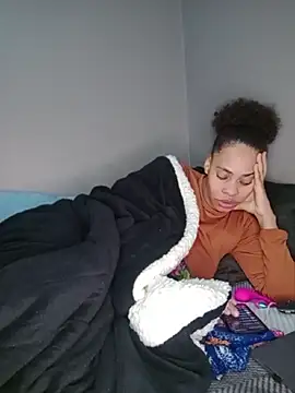 Snapshot of Su_Duarte_1 chatting on June 12, 1:48 am Su Duarte 1 online show from June 12, 1:48 am