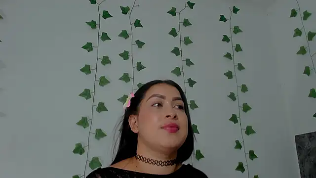 Snapshot of Miaa_Garcia chatting on May 9, 12:16 am Miaa Garcia online show from May 9, 12:16 am