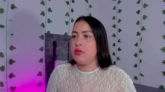 Snapshot of Miaa_Garcia chatting on June 16, 11:07 pm Miaa Garcia online show from June 16, 11:07 pm