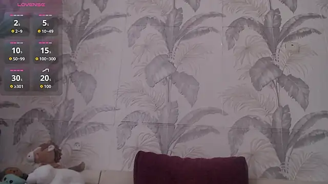 CamDiva113 online show from February 14, 10:12 am