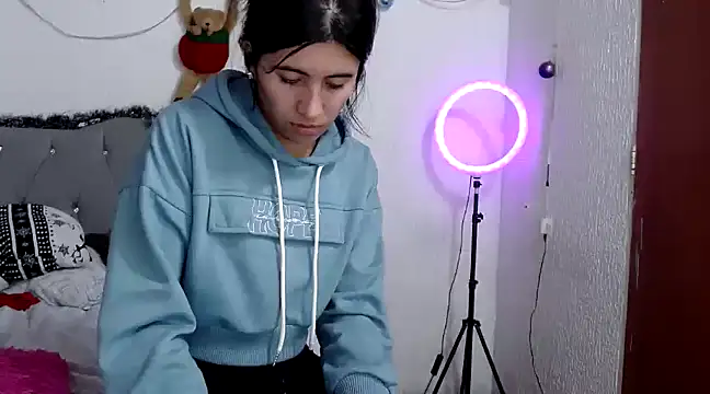 Yeimy sweetf online show from December 5, 2:42 am