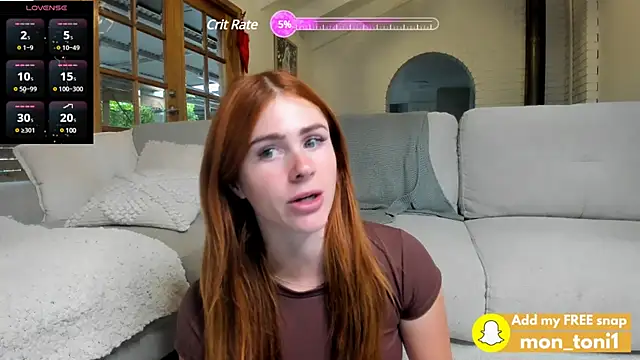 Snapshot of aus_queen chatting on December 6, 4:03 am aus queen online show from December 6, 4:03 am