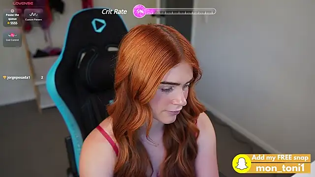 Snapshot of aus_queen chatting on January 14, 2:29 am aus queen online show from January 14, 2:29 am