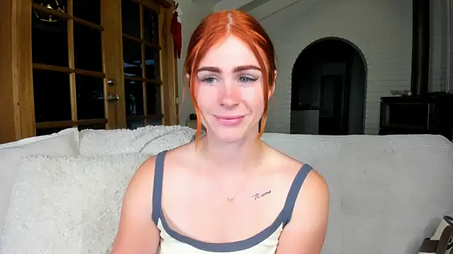 Snapshot of aus_queen chatting on February 9, 9:37 am aus queen online show from February 9, 9:37 am