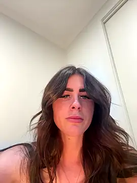 Snapshot of aus_queen chatting on October 16, 8:37 am aus queen online show from October 16, 8:37 am