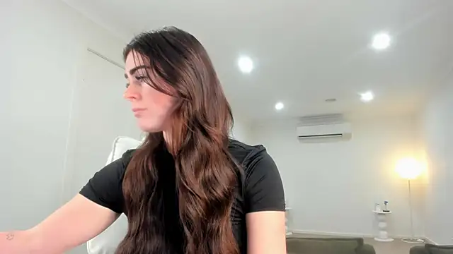 Snapshot of aus_queen chatting on October 18, 12:13 am aus queen online show from October 18, 12:13 am