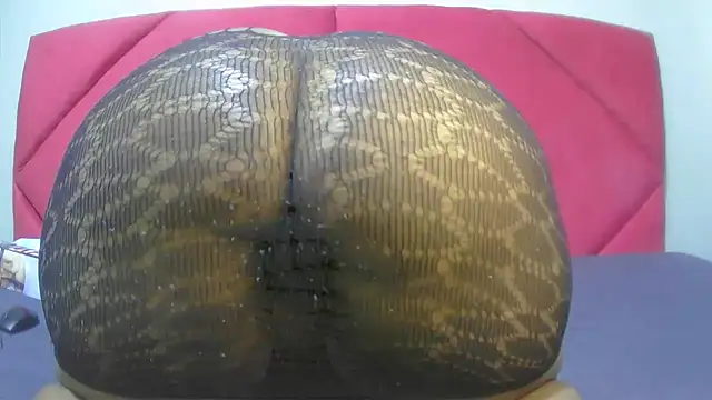 Snapshot of assqueenxx chatting on March 7, 7:19 am assqueenxx online show from March 7, 7:19 am