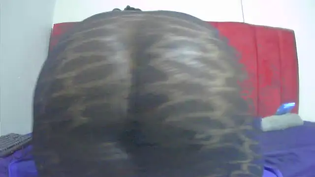 Snapshot of assqueenxx chatting on October 17, 7:55 am assqueenxx online show from October 17, 7:55 am