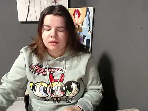 so shy online show from February 7, 7:18 am