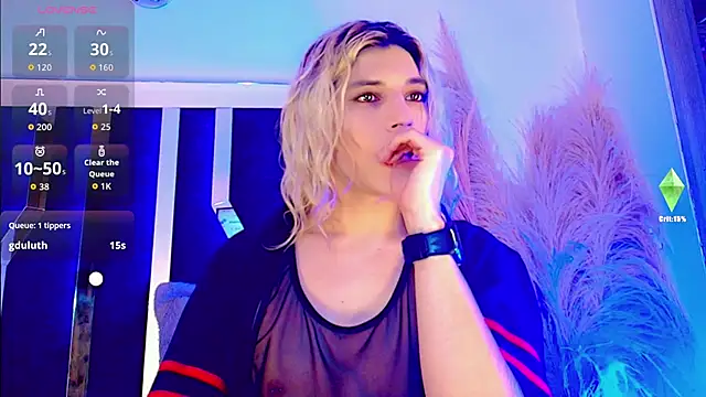 Snapshot of honey_skin chatting on February 15, 3:36 am honey skin online show from February 15, 3:36 am