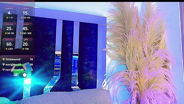 Snapshot of honey_skin chatting on March 8, 11:19 pm honey skin online show from March 8, 11:19 pm