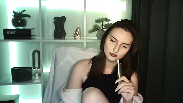 Snapshot of X_Alisa chatting on June 3, 6:24 pm X Alisa online show from June 3, 6:24 pm