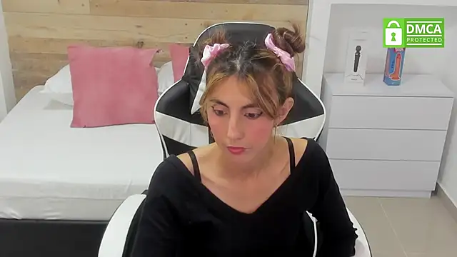 Snapshot of candy_summer28 chatting on September 12, 7:14 pm candy summer28 online show from September 12, 7:14 pm