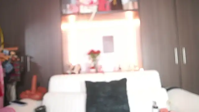 Snapshot of katlyn_martins chatting on May 22, 7:08 pm katlyn martins online show from May 22, 7:08 pm