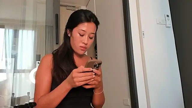 Snapshot of jane_sui chatting on April 4, 3:16 am jane sui online show from April 4, 3:16 am