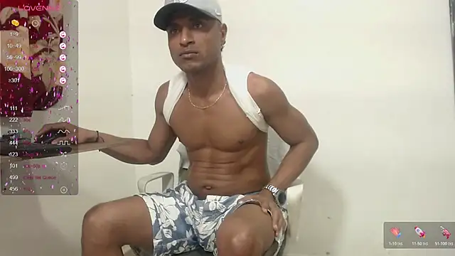 Snapshot of maik__alen chatting on June 10, 3:44 pm maik alen online show from June 10, 3:44 pm