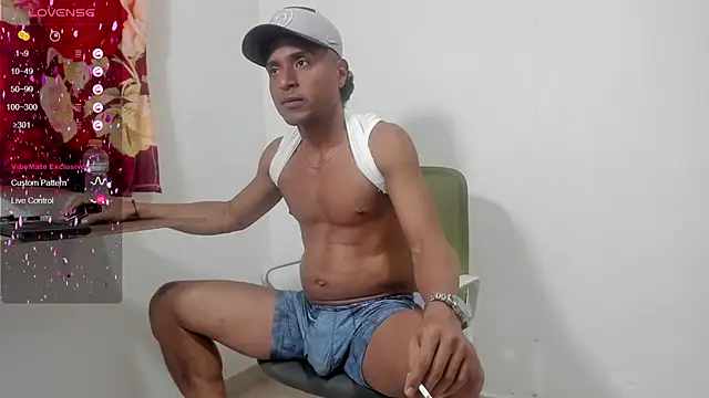 Snapshot of maik__alen chatting on July 17, 4:12 pm maik alen online show from July 17, 4:12 pm