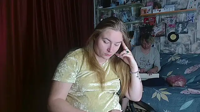 ElenaMaeer online show from September 21, 1:24 pm