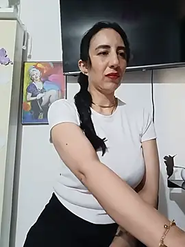 Snapshot of christine-x chatting on June 3, 10:15 pm christine-x online show from June 3, 10:15 pm