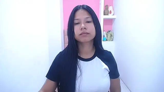 Snapshot of Letty_Plugxo chatting on March 19, 1:29 pm Letty Plugxo online show from March 19, 1:29 pm