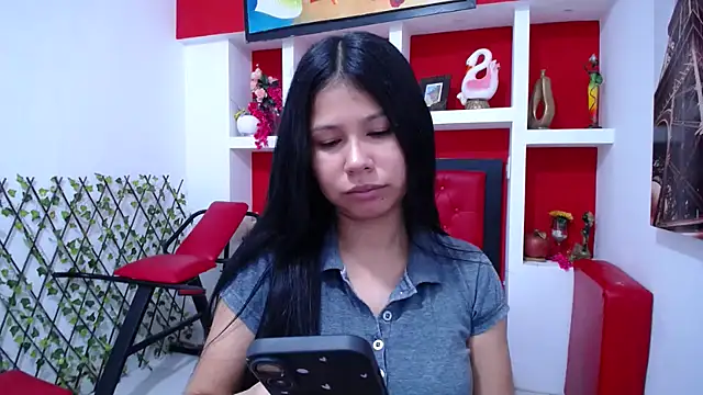 Snapshot of Letty_Plugxo chatting on December 2, 12:21 pm Letty Plugxo online show from December 2, 12:21 pm