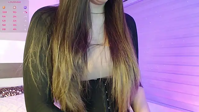 PiaSmile online show from May 8, 1:00 am