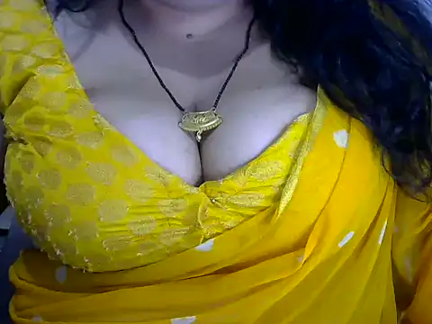Snapshot of dramebaz_queen chatting on June 2, 6:54 pm dramebaz queen online show from June 2, 6:54 pm