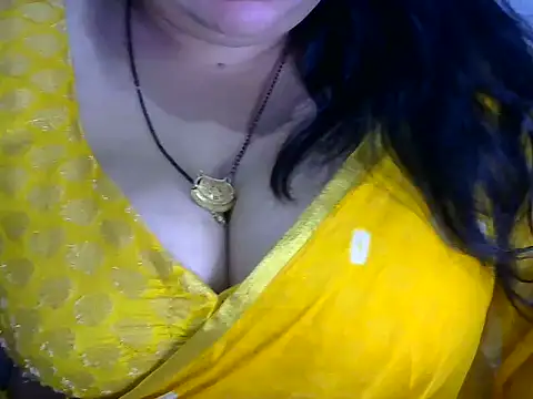 Snapshot of dramebaz_queen chatting on July 16, 7:31 pm dramebaz queen online show from July 16, 7:31 pm