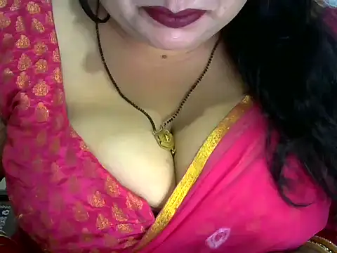 Snapshot of dramebaz_queen chatting on July 23, 7:23 pm dramebaz queen online show from July 23, 7:23 pm