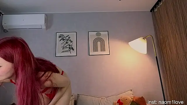 Snapshot of Naomi_Girly chatting on May 28, 6:05 pm Naomi Girly online show from May 28, 6:05 pm