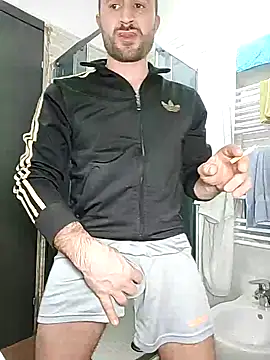 Snapshot of gilera250s chatting on December 13, 8:04 pm gilera250s online show from December 13, 8:04 pm