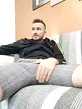 Snapshot of gilera250s chatting on January 11, 3:09 pm gilera250s online show from January 11, 3:09 pm