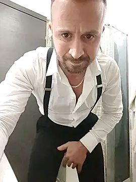 Snapshot of gilera250s chatting on March 3, 8:11 pm gilera250s online show from March 3, 8:11 pm