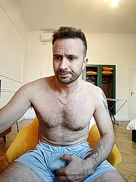 Snapshot of gilera250s chatting on October 3, 1:19 pm gilera250s online show from October 3, 1:19 pm