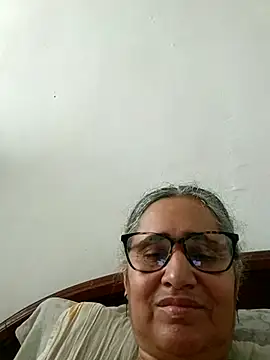  candi online show from April 24, 3:36 pm
