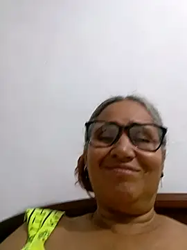 Snapshot of _candi chatting on May 6, 10:31 am candi online show from May 6, 10:31 am