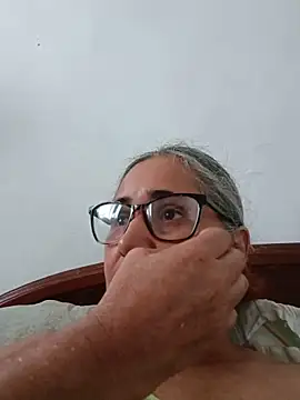 Snapshot of _candi chatting on May 15, 12:23 pm candi online show from May 15, 12:23 pm