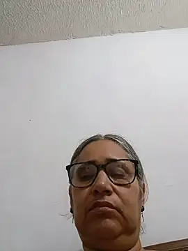 Snapshot of _candi chatting on June 1, 11:01 am candi online show from June 1, 11:01 am