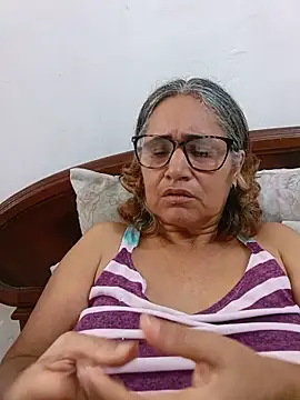 Snapshot of _candi chatting on June 10, 2:49 pm candi online show from June 10, 2:49 pm