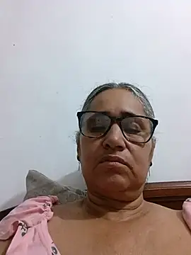 Snapshot of _candi chatting on June 11, 11:08 am candi online show from June 11, 11:08 am