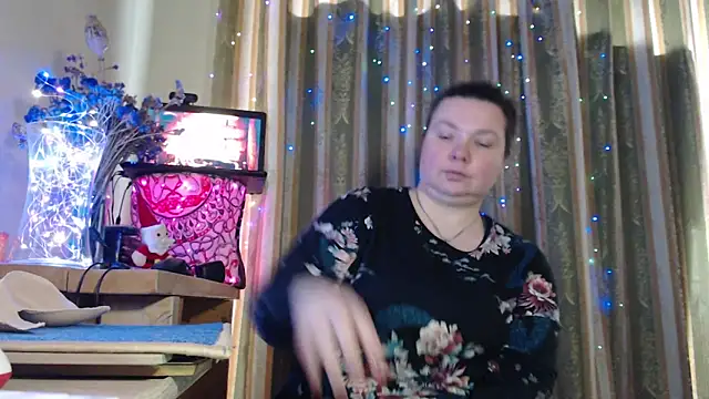 Snapshot of amorelara chatting on February 3, 9:03 am amorelara online show from February 3, 9:03 am