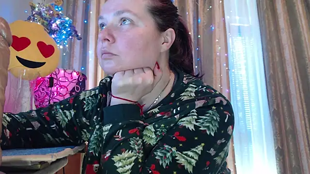 Snapshot of amorelara chatting on March 11, 8:42 am amorelara online show from March 11, 8:42 am