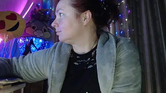 amorelara online show from May 8, 8:52 am