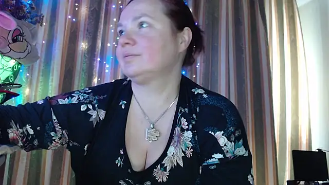 Snapshot of amorelara chatting on May 14, 6:20 am amorelara online show from May 14, 6:20 am