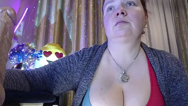 Snapshot of amorelara chatting on May 24, 10:31 am amorelara online show from May 24, 10:31 am