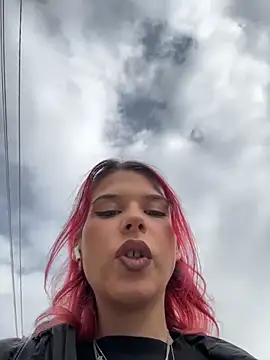 RiriRoseey online show from October 28, 8:18 am