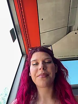 RiriRoseey online show from July 28, 8:32 am