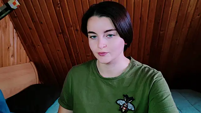 Miss Arwen online show from March 6, 2:30 am