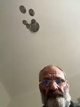 Shyboy817 online show from November 4, 2:16 pm